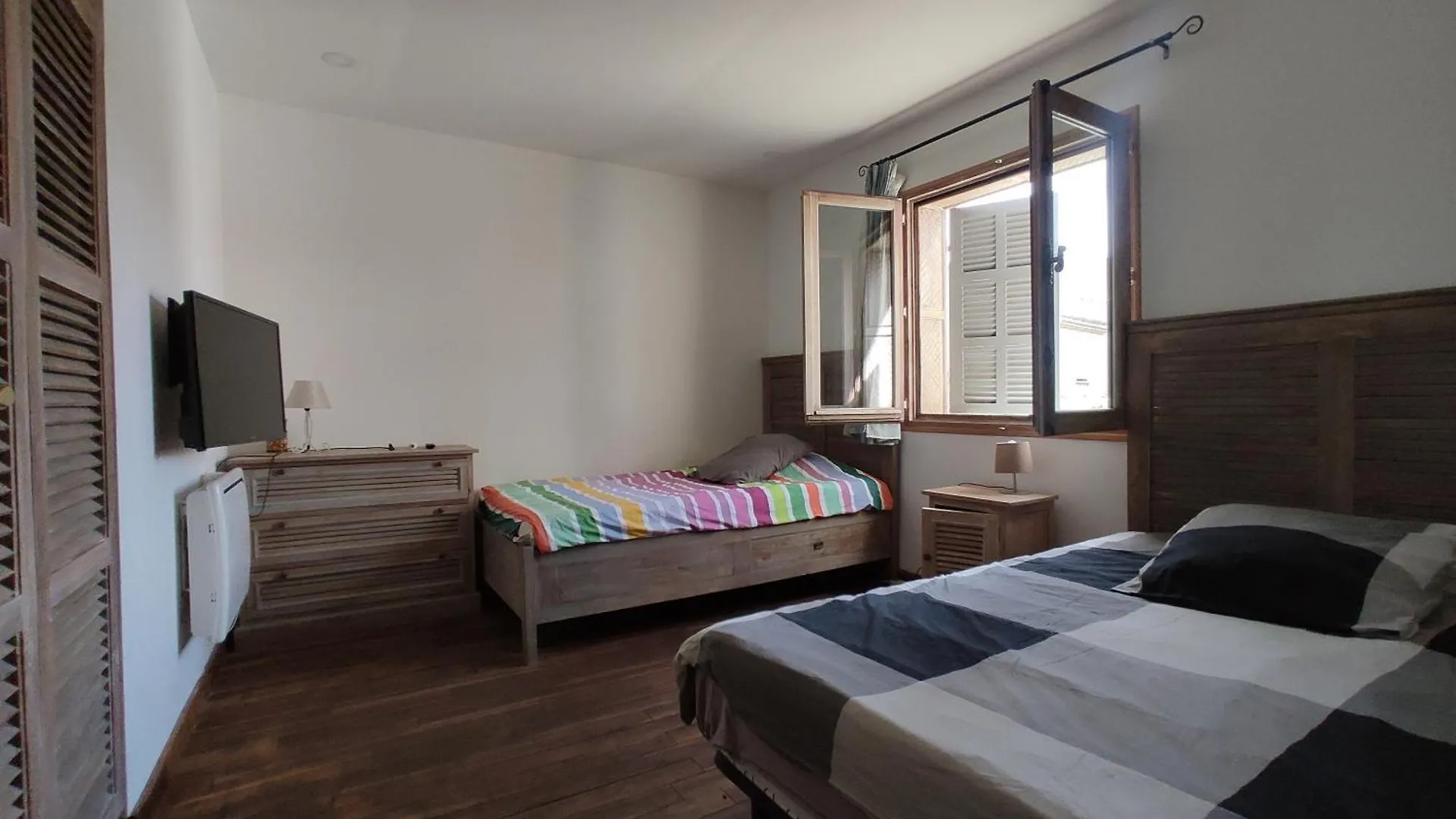 Appartements Equipes 1Km Plage Fos-sur-Mer 0*,  Frankrig